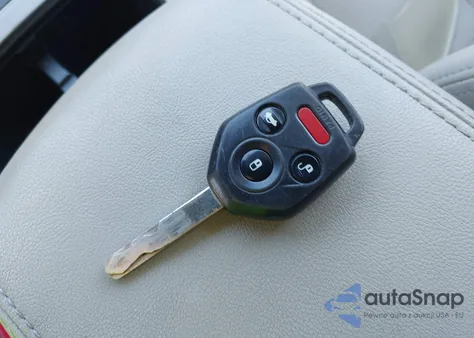 2012 Subaru Outback 2.5I Limited из США, поврежденный, VIN 4S4BRCKCXC3202673